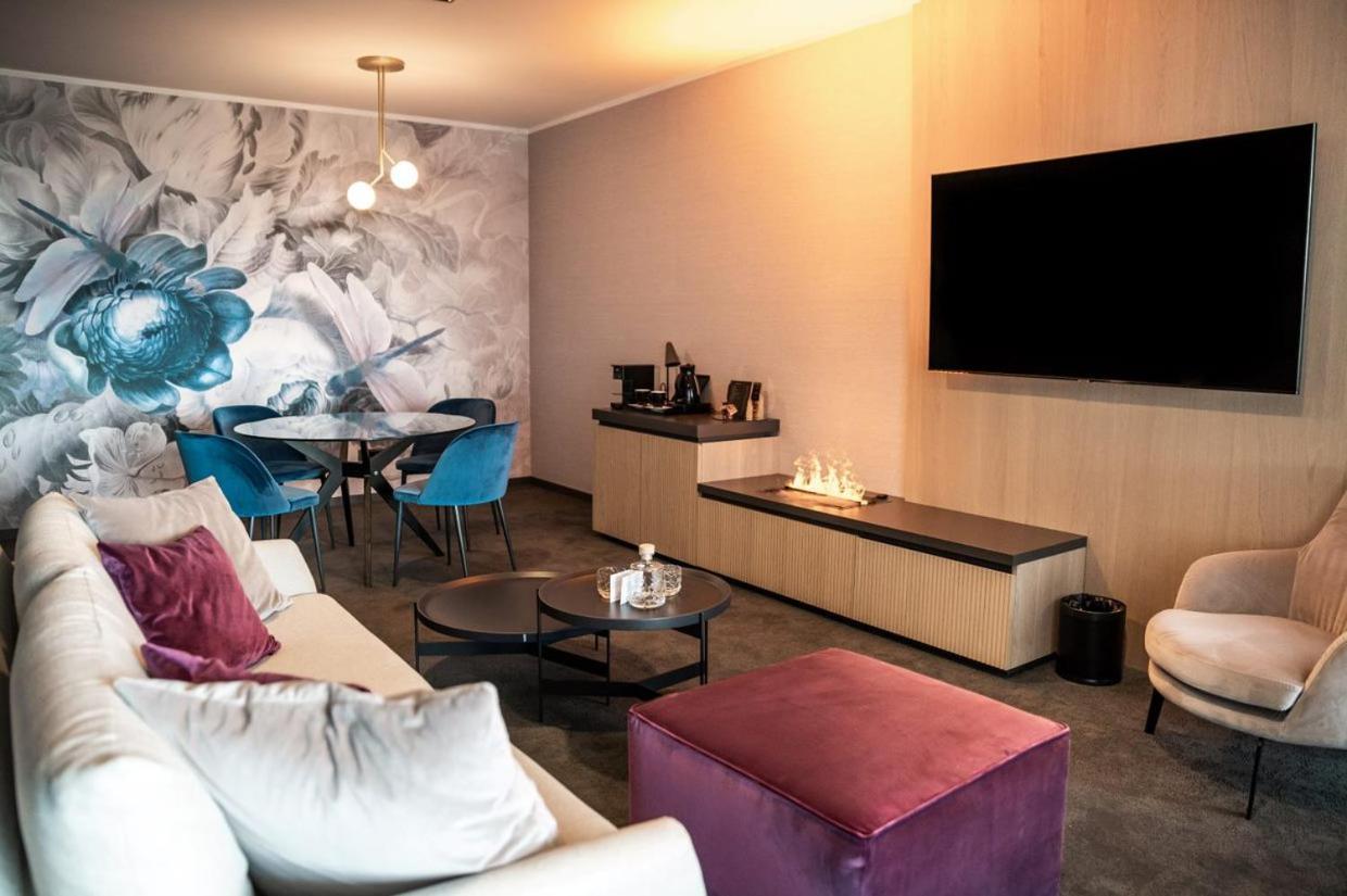 Elegans Hotel Brdo Крань Екстер'єр фото
