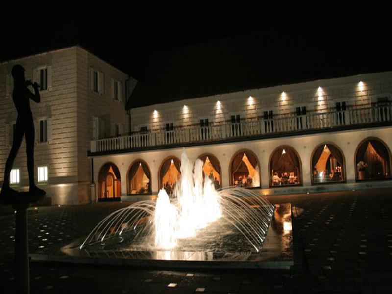 Elegans Hotel Brdo Крань Екстер'єр фото